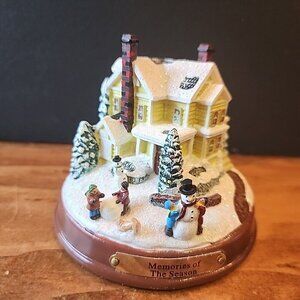 Hawthorne Village Memories of the Season Thomas Kinkade Season of Enchantment‎